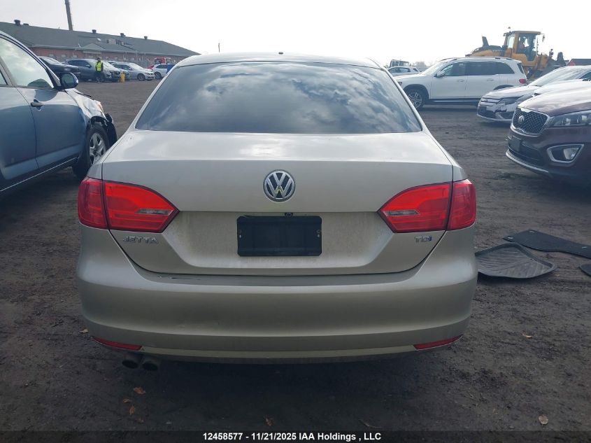 2014 Volkswagen Jetta 2.0 Tdi Comfortline/2.0 Tdi Highline/2.0 Tdi Trendline+ VIN: 3VWDL7AJ7EM260230 Lot: 12458577