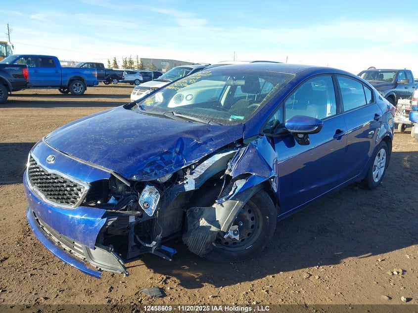 3KPFK4A74JE216286 2018 KIA FORTE photo no. 2