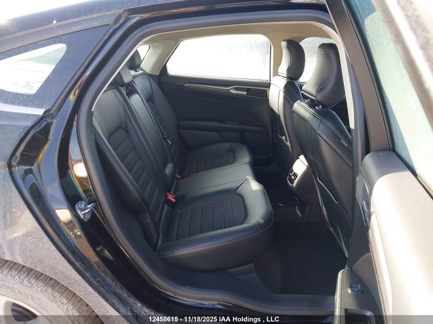 3FA6P0LU4HR352455 2017 FORD FUSION photo no. 8