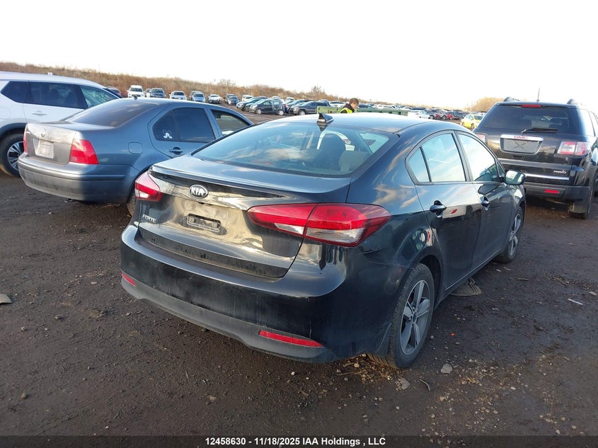 3KPFL4A75JE267048 2018 KIA FORTE photo no. 4