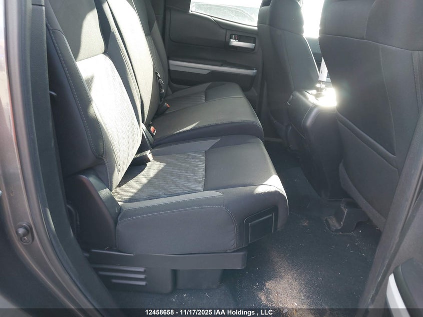 5TFUY5F1XMX024861 2021 TOYOTA TUNDRA photo no. 8