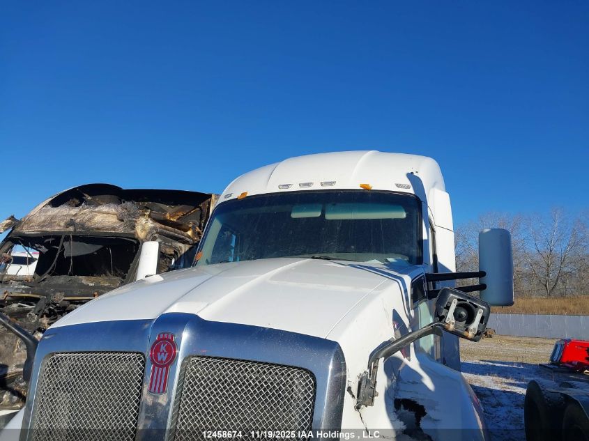 2017 Kenworth T680 VIN: 1XKYDP9X3HJ988160 Lot: 12458674