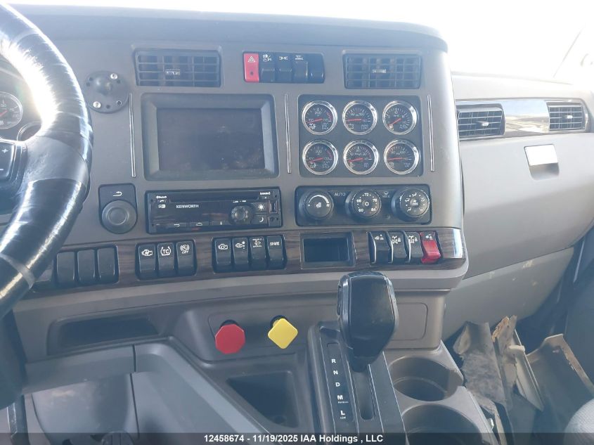 2017 Kenworth T680 VIN: 1XKYDP9X3HJ988160 Lot: 12458674