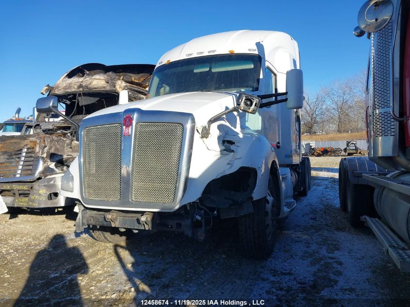 2017 Kenworth T680 VIN: 1XKYDP9X3HJ988160 Lot: 12458674