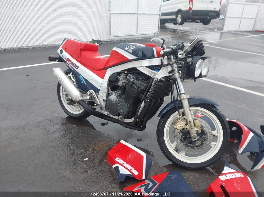 JS1GU74A4G2102229 1986 Suzuki Gsx-R1100 auction photo 1