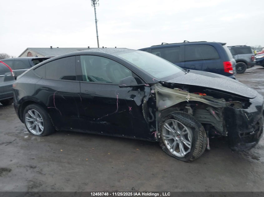 7SAYGDEE0NF562843 2022 TESLA MODEL Y photo no. 13