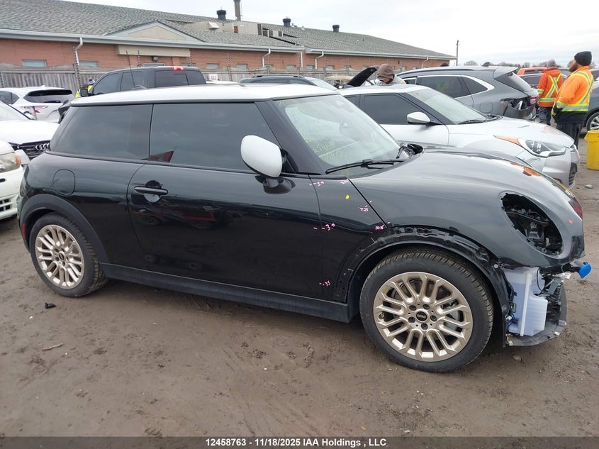 WMW23GD04S2W53406 2025 MINI HATCH photo no. 13