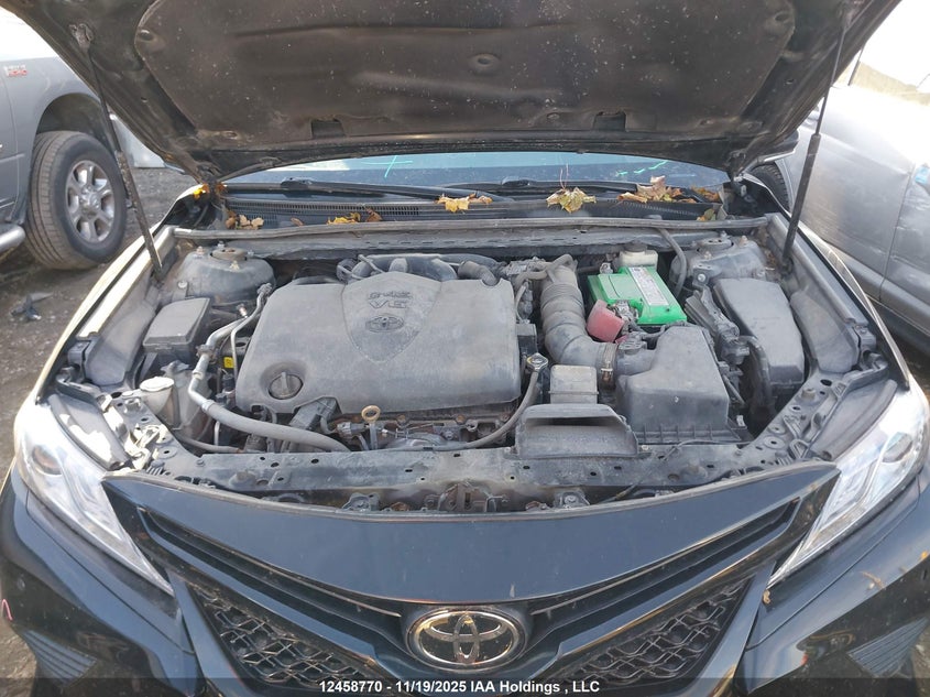 4T1BZ1HK6JU503175 2018 TOYOTA CAMRY photo no. 10