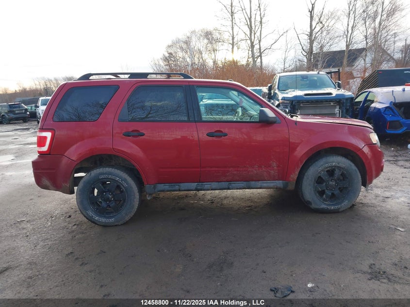 1FMCU9D71AKB87232 2010 FORD ESCAPE photo no. 13