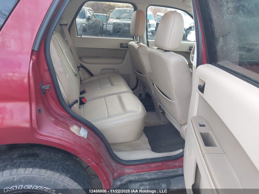 1FMCU9D71AKB87232 2010 FORD ESCAPE photo no. 8