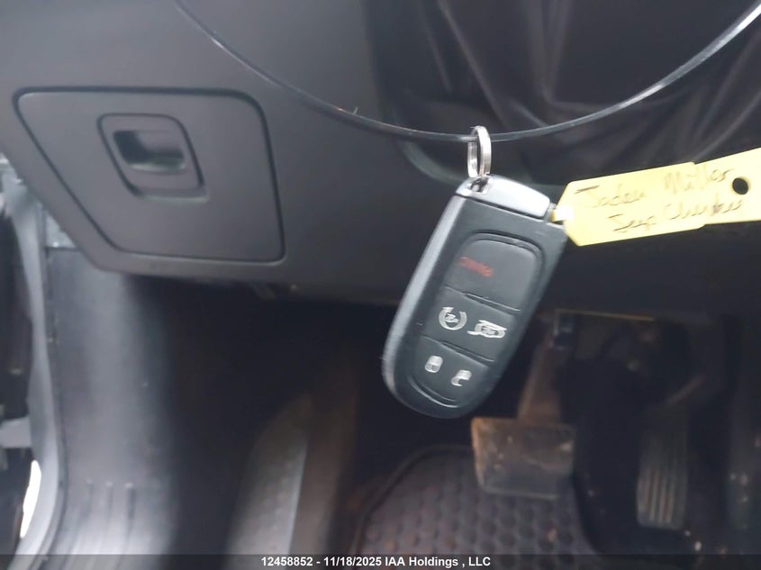 2015 Jeep Cherokee Latitude VIN: 1C4PJMCS1FW754532 Lot: 12458852