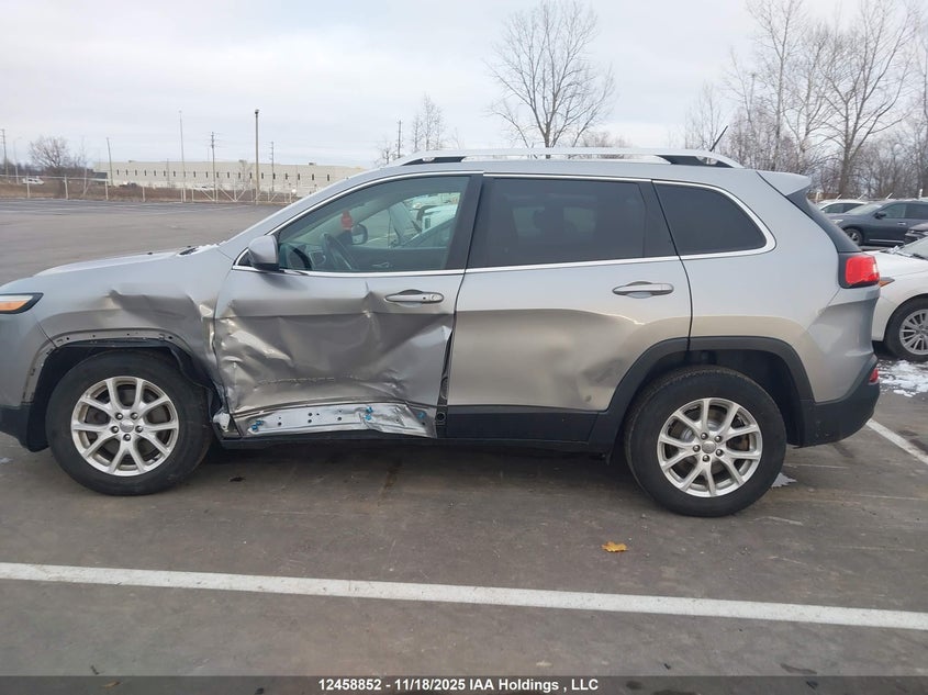 2015 Jeep Cherokee Latitude VIN: 1C4PJMCS1FW754532 Lot: 12458852