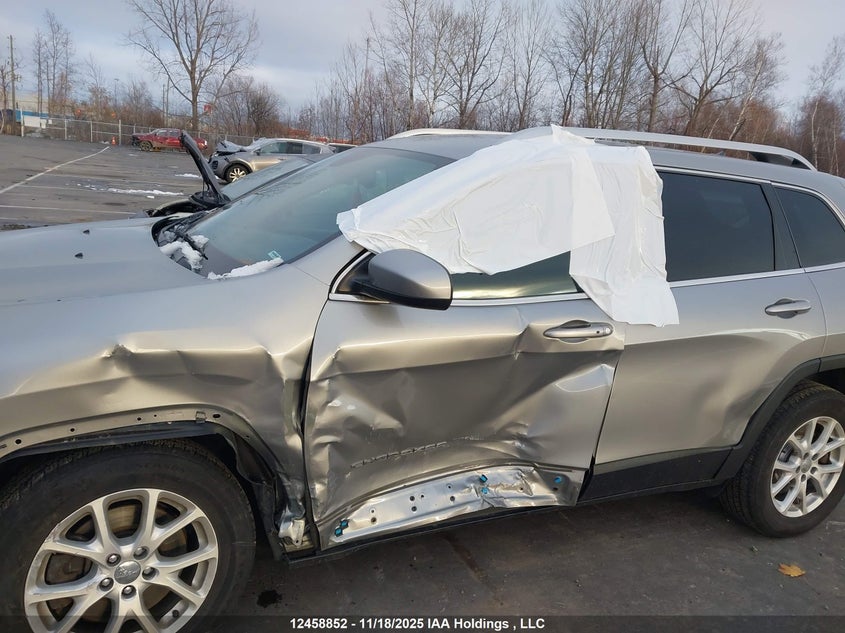 2015 Jeep Cherokee Latitude VIN: 1C4PJMCS1FW754532 Lot: 12458852