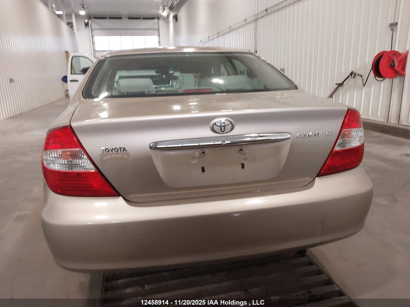 JTDBE32K720035793 2002 TOYOTA CAMRY photo no. 16