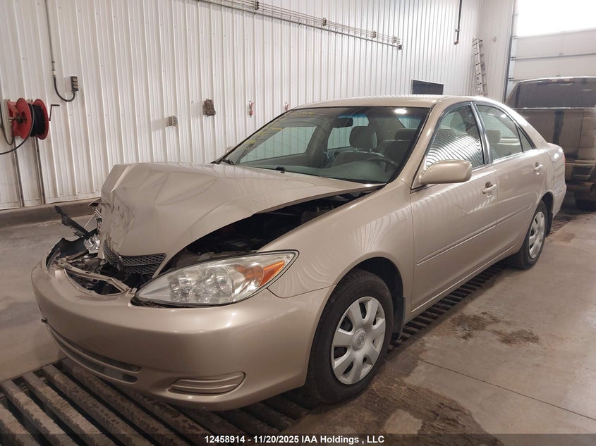 JTDBE32K720035793 2002 TOYOTA CAMRY photo no. 2
