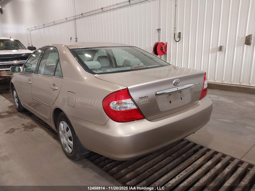JTDBE32K720035793 2002 TOYOTA CAMRY photo no. 3