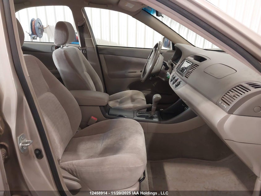 JTDBE32K720035793 2002 TOYOTA CAMRY photo no. 5