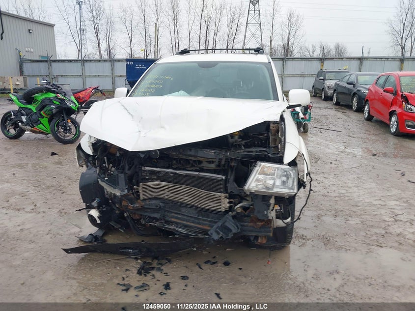 2014 Dodge Journey R/T VIN: 3C4PDDFG4ET123602 Lot: 12459050