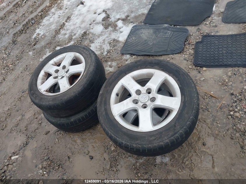 2004 Toyota Camry Le/Se/Xle VIN: 4T1BE32K94U267464 Lot: 12459091