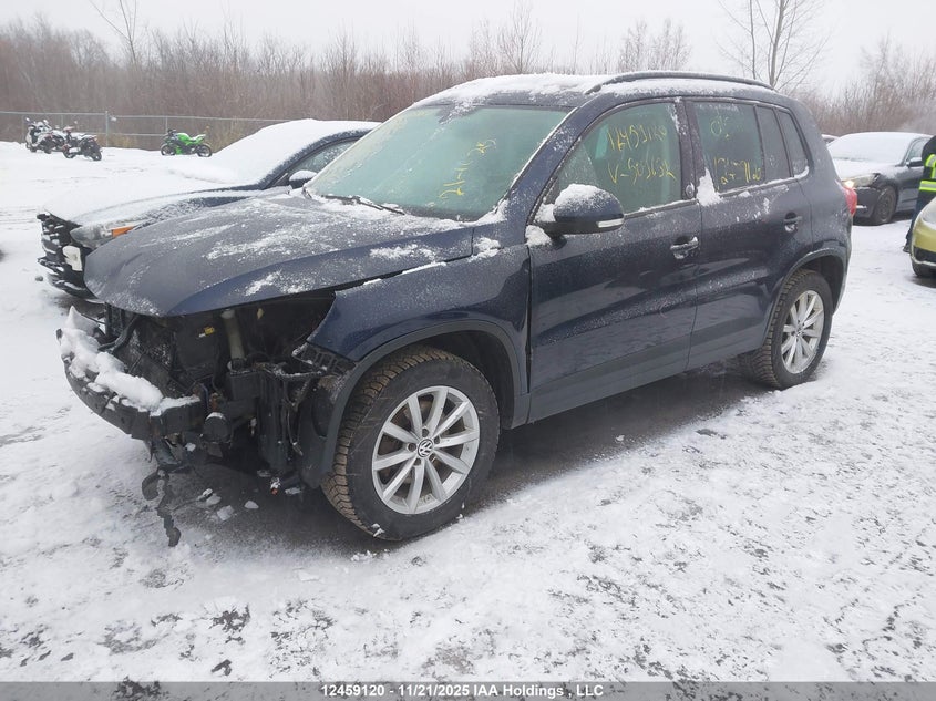 WVGNV7AX0HW509652 2017 VOLKSWAGEN TIGUAN photo no. 2