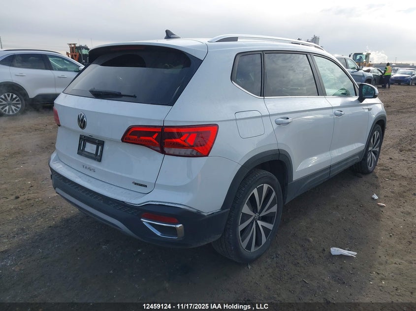 3VV7X7B25PM302281 2023 VOLKSWAGEN TAOS photo no. 4