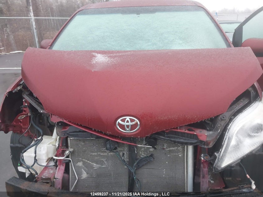 5TDKK3DC5FS626948 2015 TOYOTA SIENNA photo no. 10