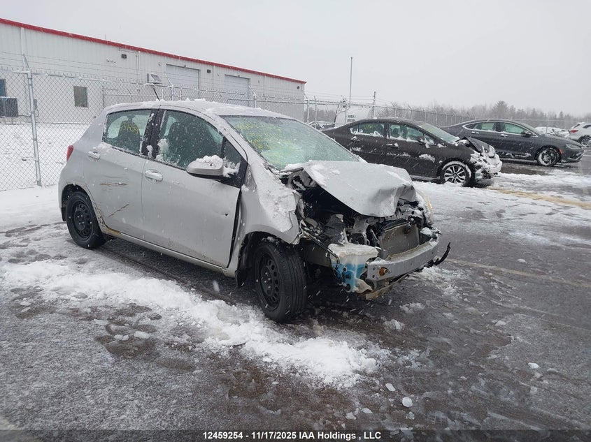 VNKKTUD33FA039705 2015 Toyota Yaris auction photo 1