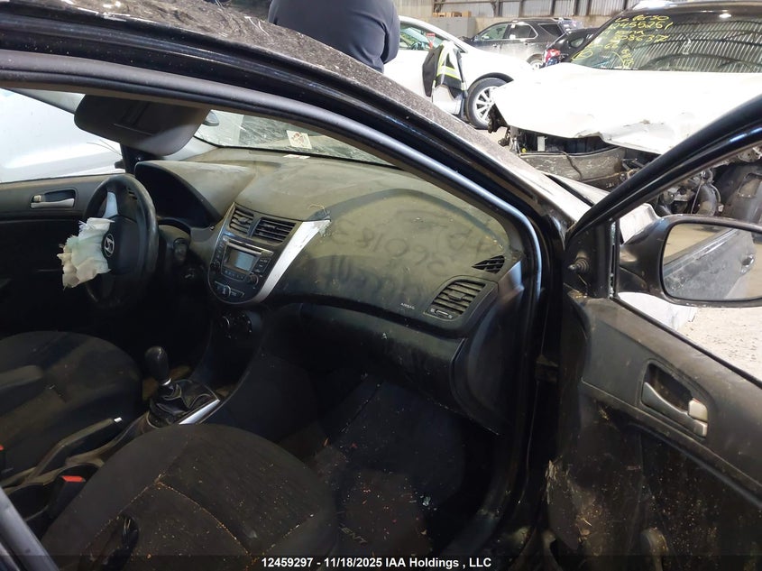 KMHCT5AE7HU360183 2017 HYUNDAI ACCENT photo no. 5