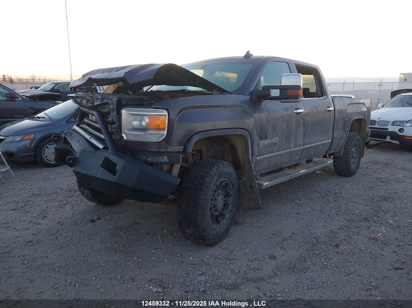 1GT12ZE87FF560556 2015 GMC SIERRA photo no. 2