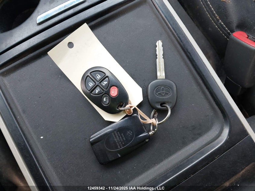 5TDXK3DC8DS297939 2013 TOYOTA SIENNA photo no. 11