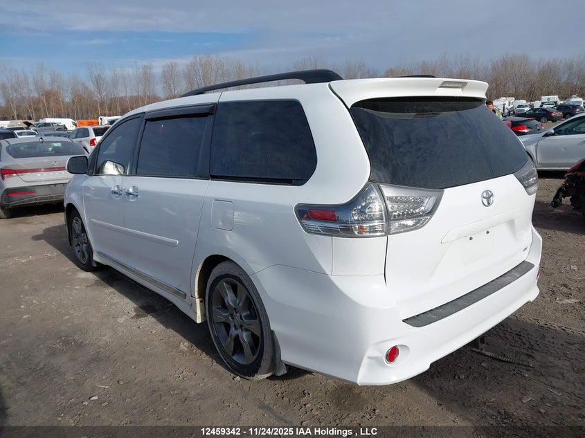 5TDXK3DC8DS297939 2013 TOYOTA SIENNA photo no. 3