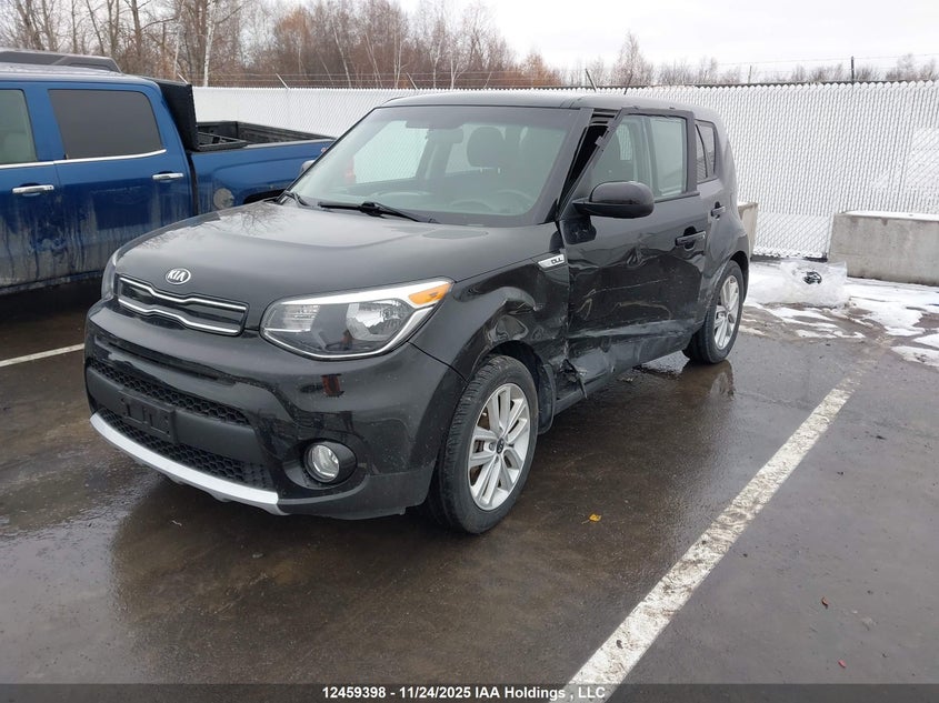 KNDJP3A52J7620448 2018 KIA SOUL photo no. 2