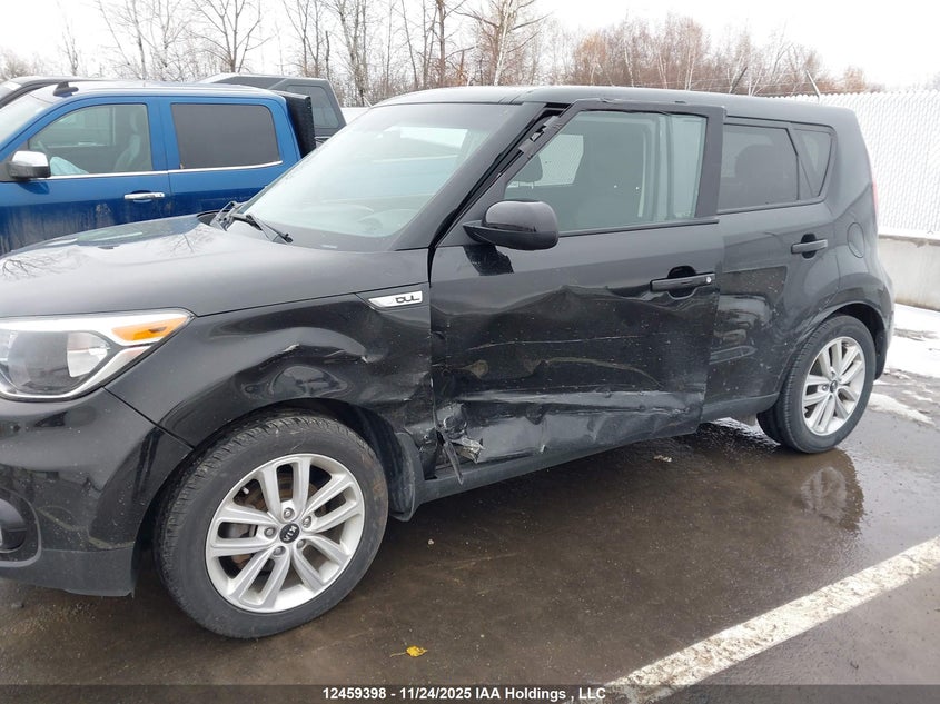 KNDJP3A52J7620448 2018 KIA SOUL photo no. 6