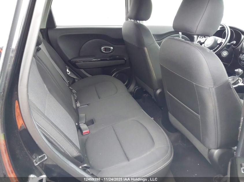 KNDJP3A52J7620448 2018 KIA SOUL photo no. 8