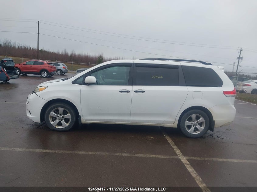 5TDZK3DC9ES449088 2014 TOYOTA SIENNA photo no. 15