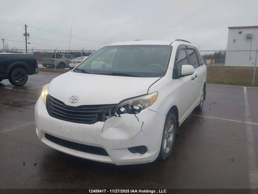 5TDZK3DC9ES449088 2014 TOYOTA SIENNA photo no. 6