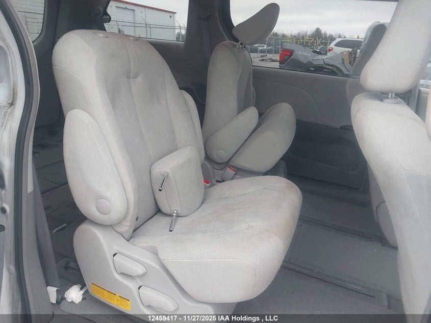 5TDZK3DC9ES449088 2014 TOYOTA SIENNA photo no. 8