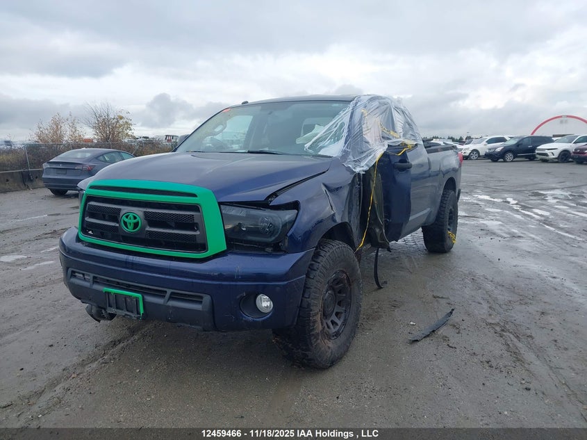 5TFUM5F18DX041797 2013 TOYOTA TUNDRA photo no. 2