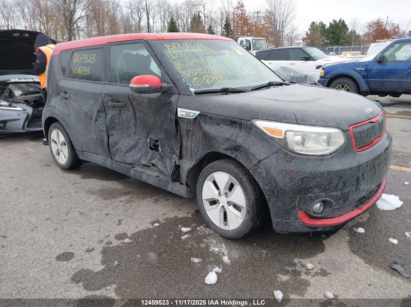 KNDJX3AEXG7016235 KIA SOUL EV Photo 1