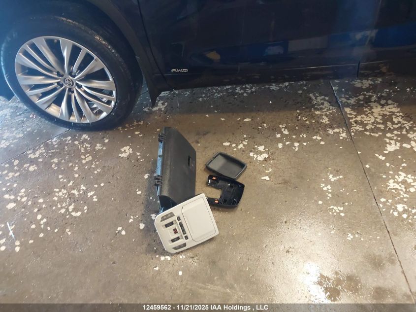 2024 Toyota Highlander Hybrid Limited/Hybrid Platinum VIN: 5TDEBRCH2RS641750 Lot: 12459562