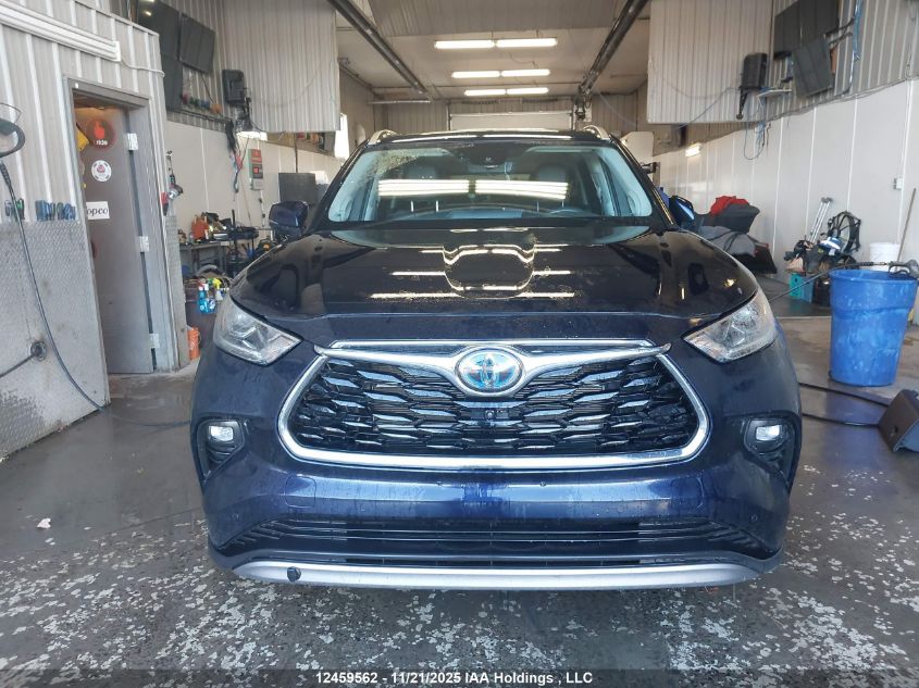 2024 Toyota Highlander Hybrid Limited/Hybrid Platinum VIN: 5TDEBRCH2RS641750 Lot: 12459562