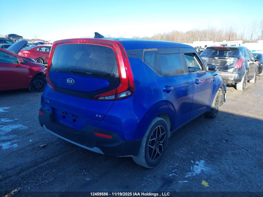 KNDJ33AU5L7109340 2020 KIA SOUL photo no. 4