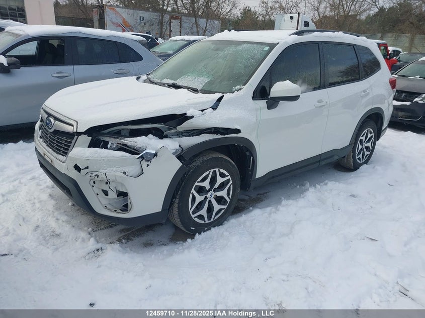 JF2SKEFC3MH435928 2021 SUBARU FORESTER photo no. 2