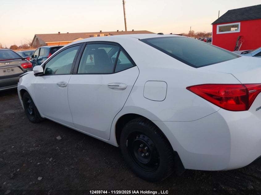2T1BURHE3JC020123 2018 TOYOTA COROLLA photo no. 14
