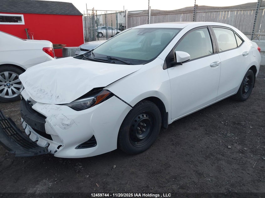 2T1BURHE3JC020123 2018 TOYOTA COROLLA photo no. 2