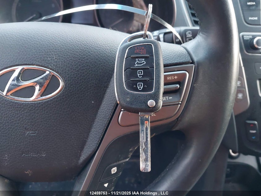 5XYZUDLB1HG452674 2017 HYUNDAI SANTA FE photo no. 11