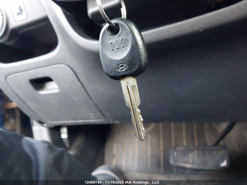 2008 Hyundai Accent VIN: KMHCN35C98U061091 Lot: 12459754