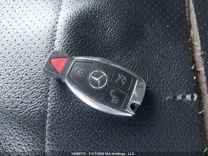 2017 Mercedes-Benz C 300 4Matic VIN: 55SWF4KB8HU205611 Lot: 12459772