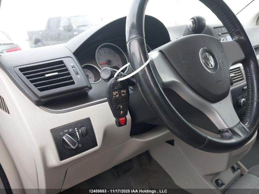 2010 Volkswagen Routan Se VIN: 2V4RW3DXXAR228020 Lot: 12459883