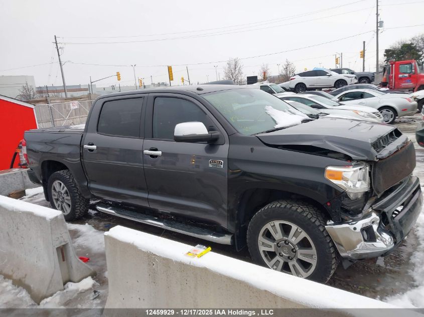 2017 Toyota Tundra Platinum 5.7L V8 VIN: 5TFAY5F10HX671729 Lot: 12459929